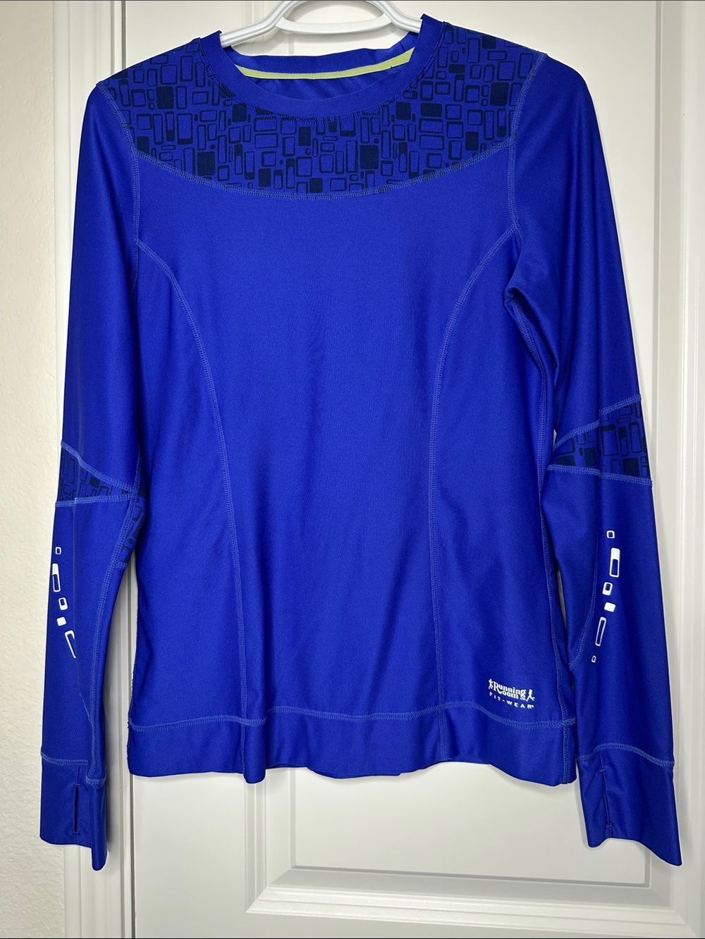 Running Room Athletic Fit-Wear Long-Sleeve Crew Neck Top